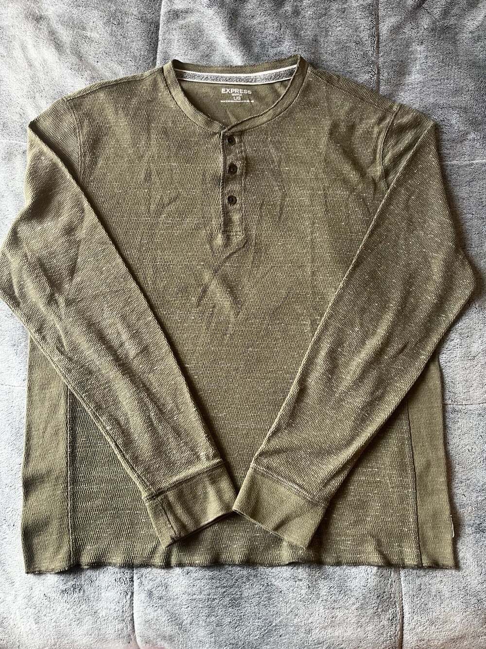 Express Waffle Henley Shirt Size L Green Long Sleeve